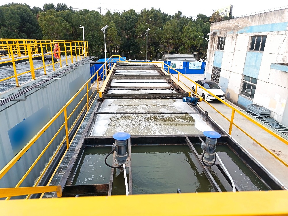 气浮机：制鞋废水除杂的高效“清道夫”